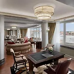 ホテル Divan 5*
