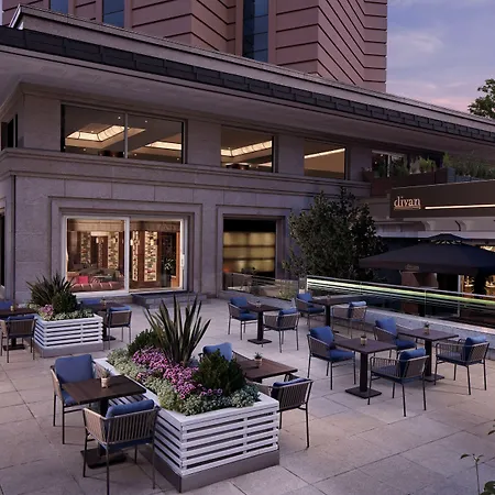 Hotel Divan 5*